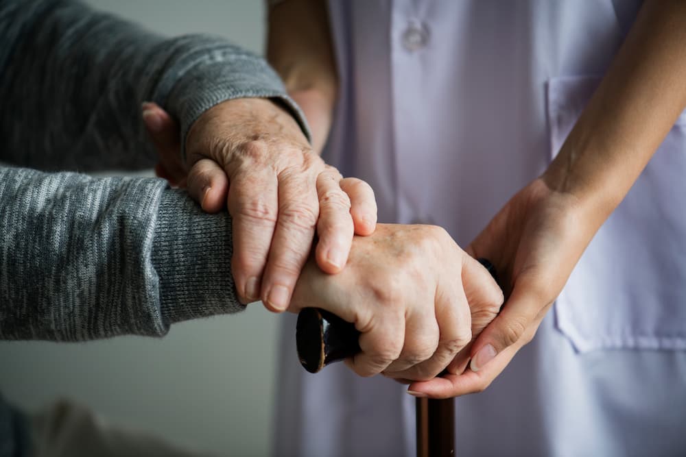 Homecare services can often be a cost-effective alternative to hospital stays or frequent clinic visits. By choosing Lifeline's Doctor on Call services, you can receive high-quality medical care without the added expenses and inconveniences associated with traditional healthcare settings.