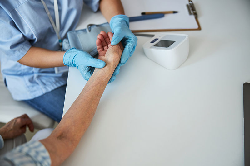 Our accredited professionals ensure that your blood samples are collected with precision and analyzed accurately in world-class laboratories. Quality control is our top priority.